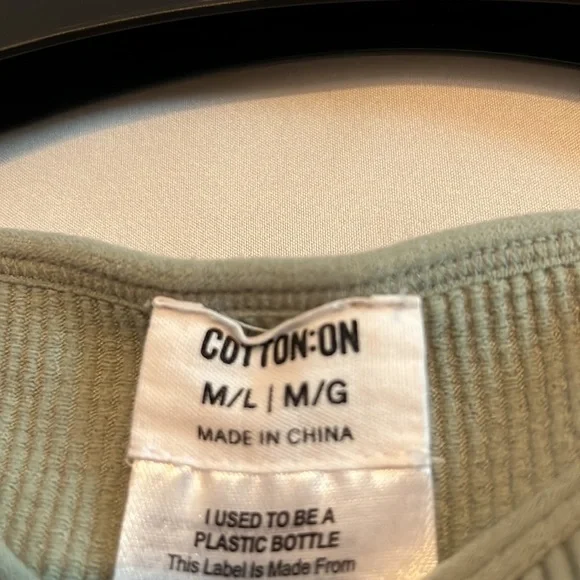 Cotton On ribbed cropped tank top - Picture 3 of 3